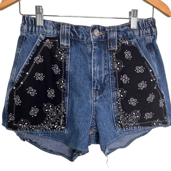 BDG Jean Denim Skate Patch Jean Shorts Size 27 - Picture 1 of 10